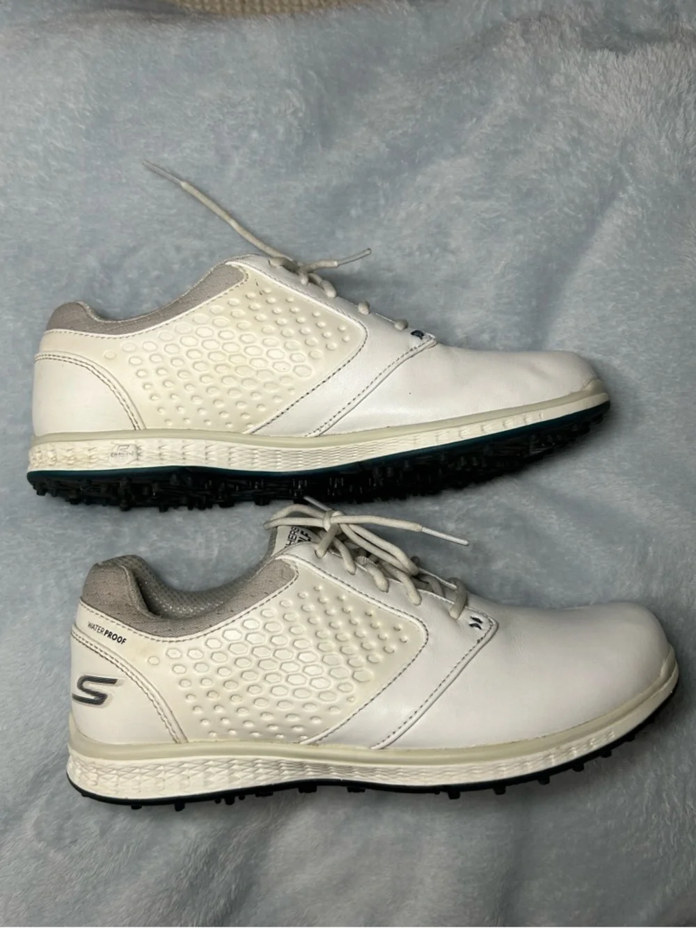 Skechers Go Golf V.3 Shoes Womens White Spikeless Low Top Waterproof Sneakers